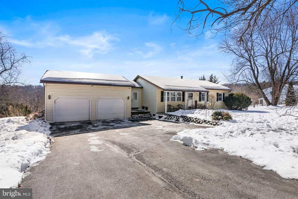 236 Hill Road, Honey Brook, PA 19344 Main Photo