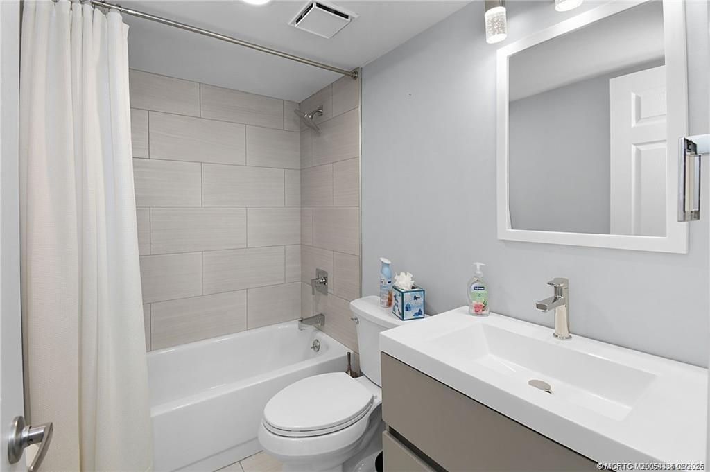 10044 S Ocean Drive, Unit 508, Jensen Beach, FL 34957 Photo