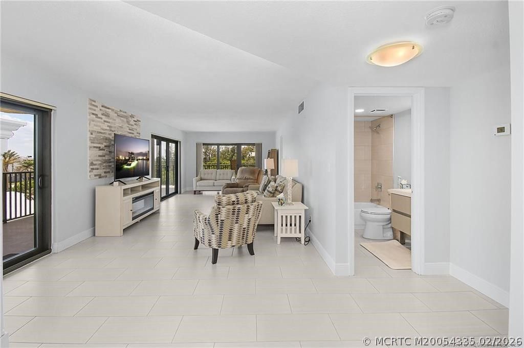 10044 S Ocean Drive, Unit 508, Jensen Beach, FL 34957 Photo