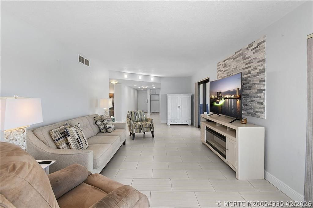 10044 S Ocean Drive, Unit 508, Jensen Beach, FL 34957 Photo