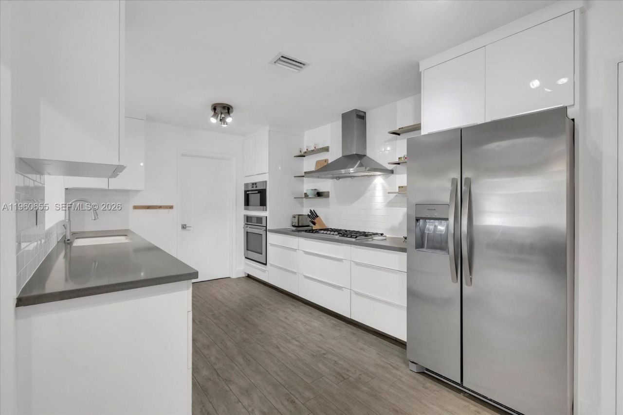 8100 SW 92nd Ct, Miami, FL 33173 Photo