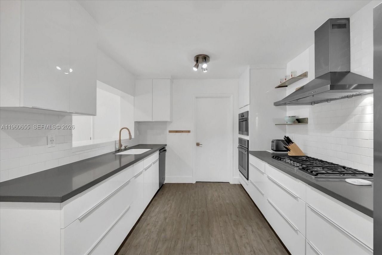 8100 SW 92nd Ct, Miami, FL 33173 Photo