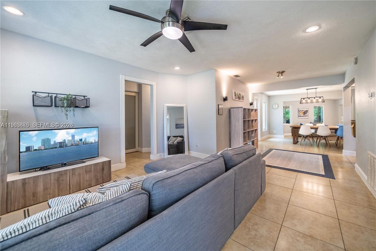 1501 SW 35th Ter , Fort Lauderdale, FL 33312 Photo