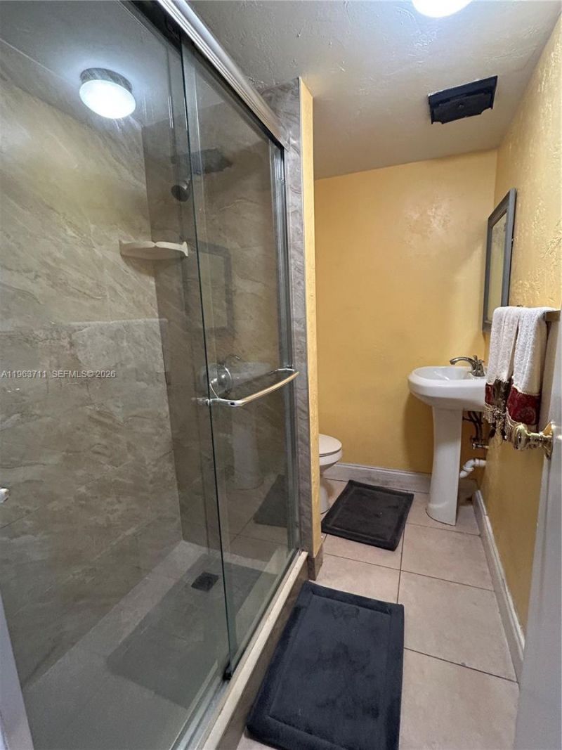 1653 NW 58th Ave, Unit 14, Lauderhill, FL 33313 Photo