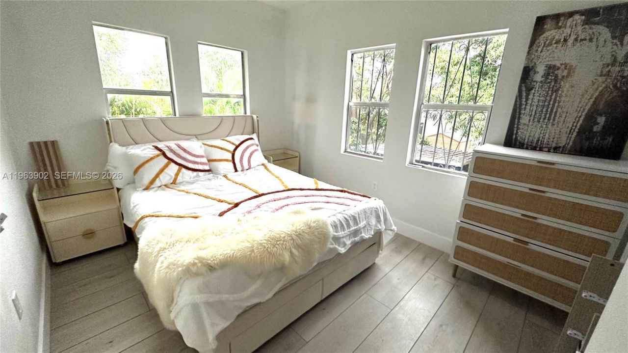 1668 SW 20th St , Unit 2, Miami, FL 33145 Photo