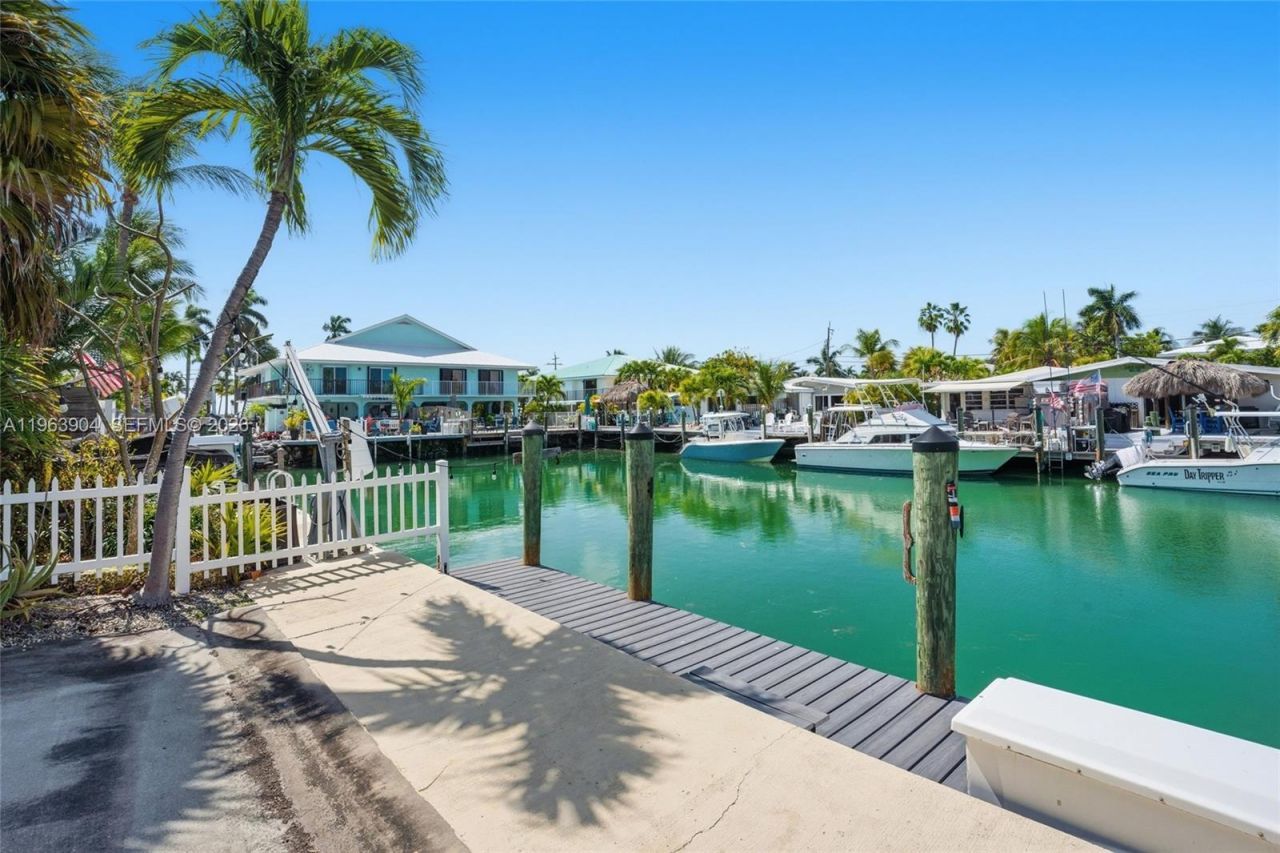 151 10th St, Marathon, FL 33051 Photo