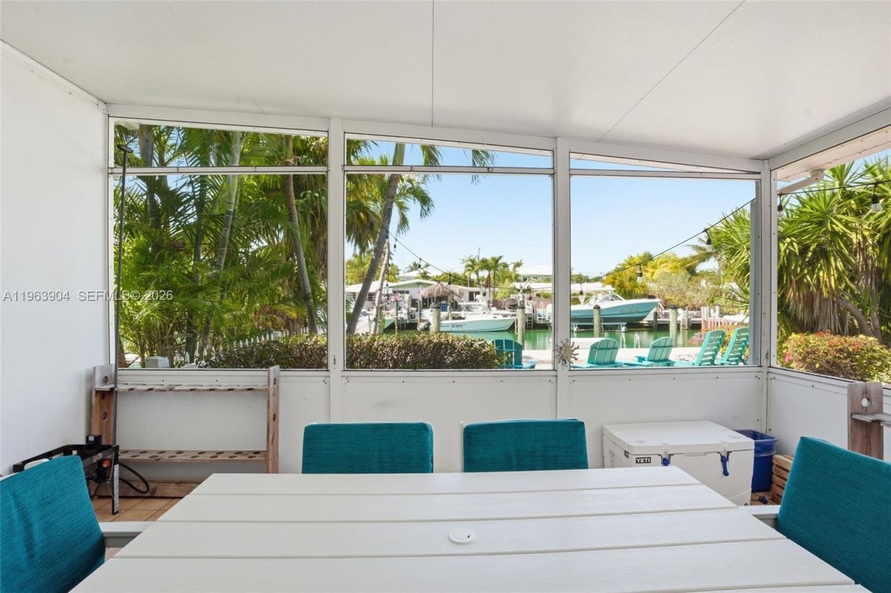 151 10th St, Marathon, FL 33051 Photo