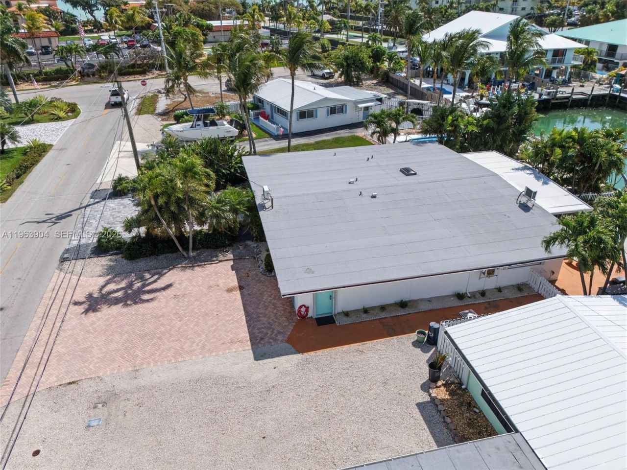 151 10th St, Marathon, FL 33051 Photo