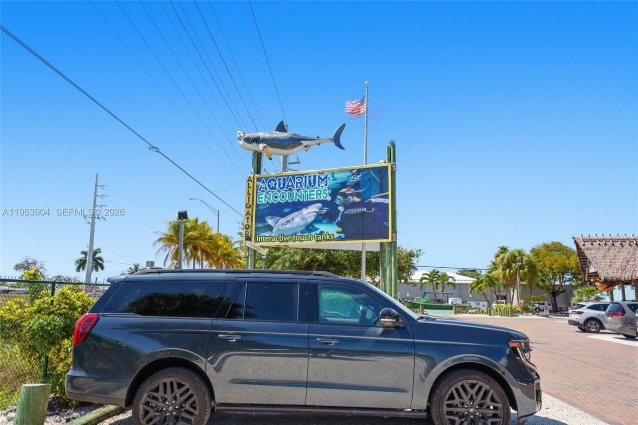 151 10th St, Marathon, FL 33051 Photo