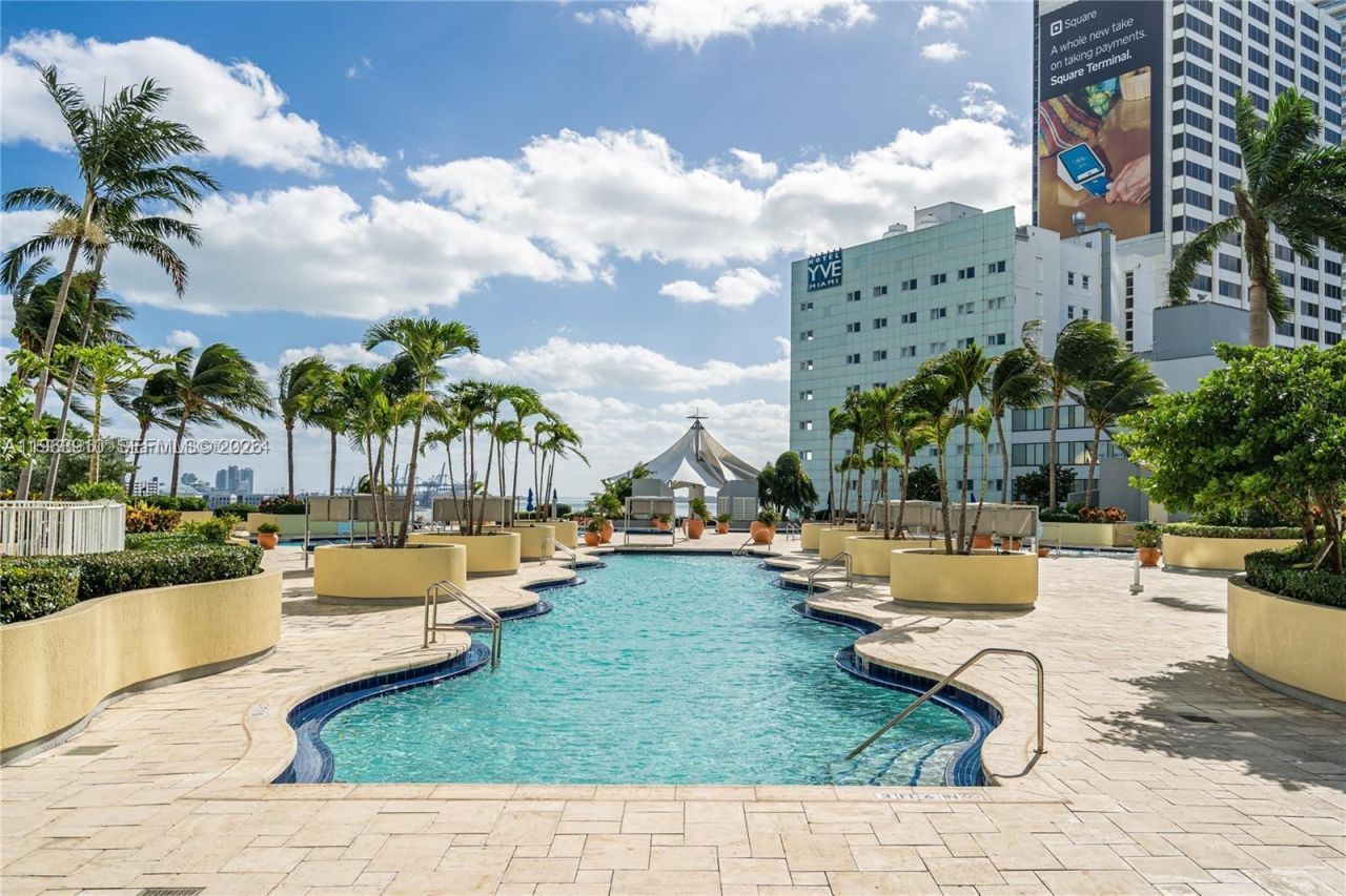 253 NE 2nd St, Unit 433, Miami, FL 33132 Photo