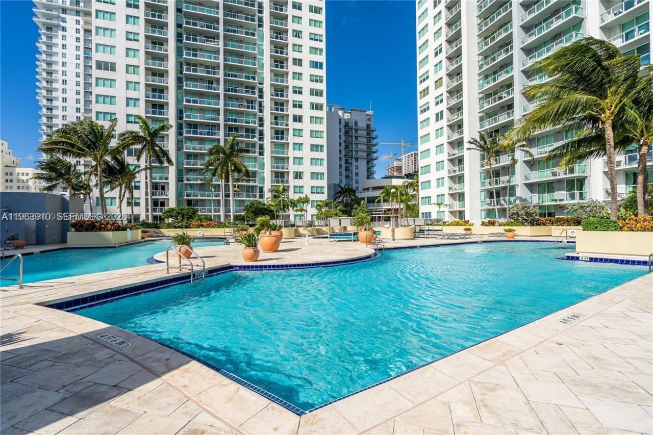 253 NE 2nd St, Unit 433, Miami, FL 33132 Photo