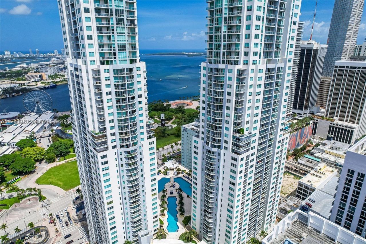 253 NE 2nd St, Unit 433, Miami, FL 33132 Photo