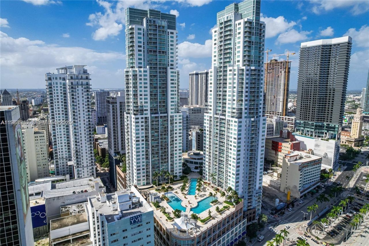 253 NE 2nd St, Unit 433, Miami, FL 33132 Photo