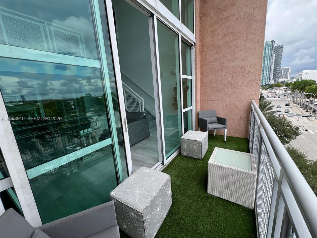 253 NE 2nd St, Unit 433, Miami, FL 33132 Photo