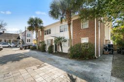 180 Line Street photo 4