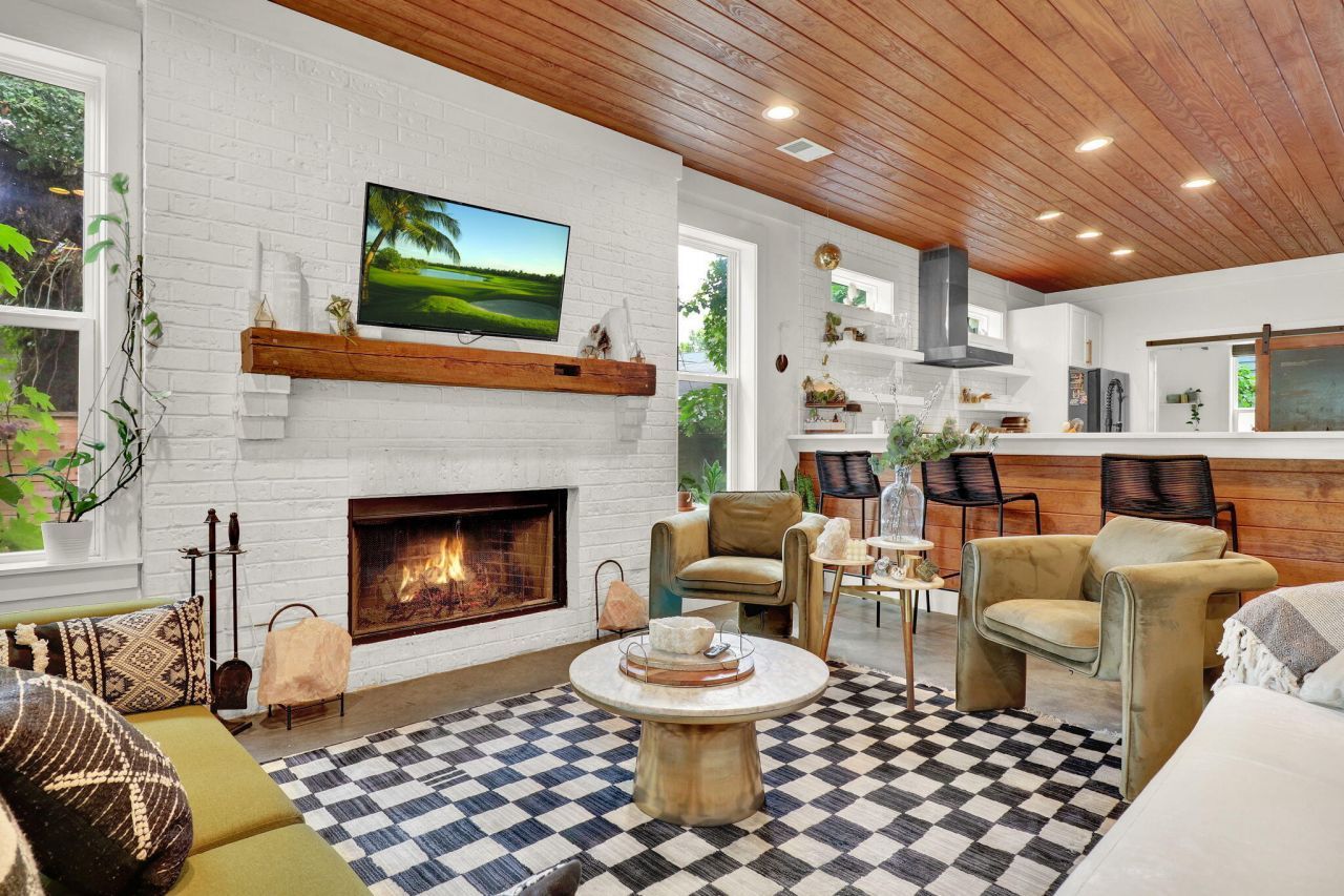 1078 Bexley Street Photo 16