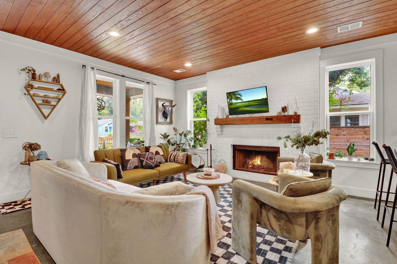 1078 Bexley Street Photo 19