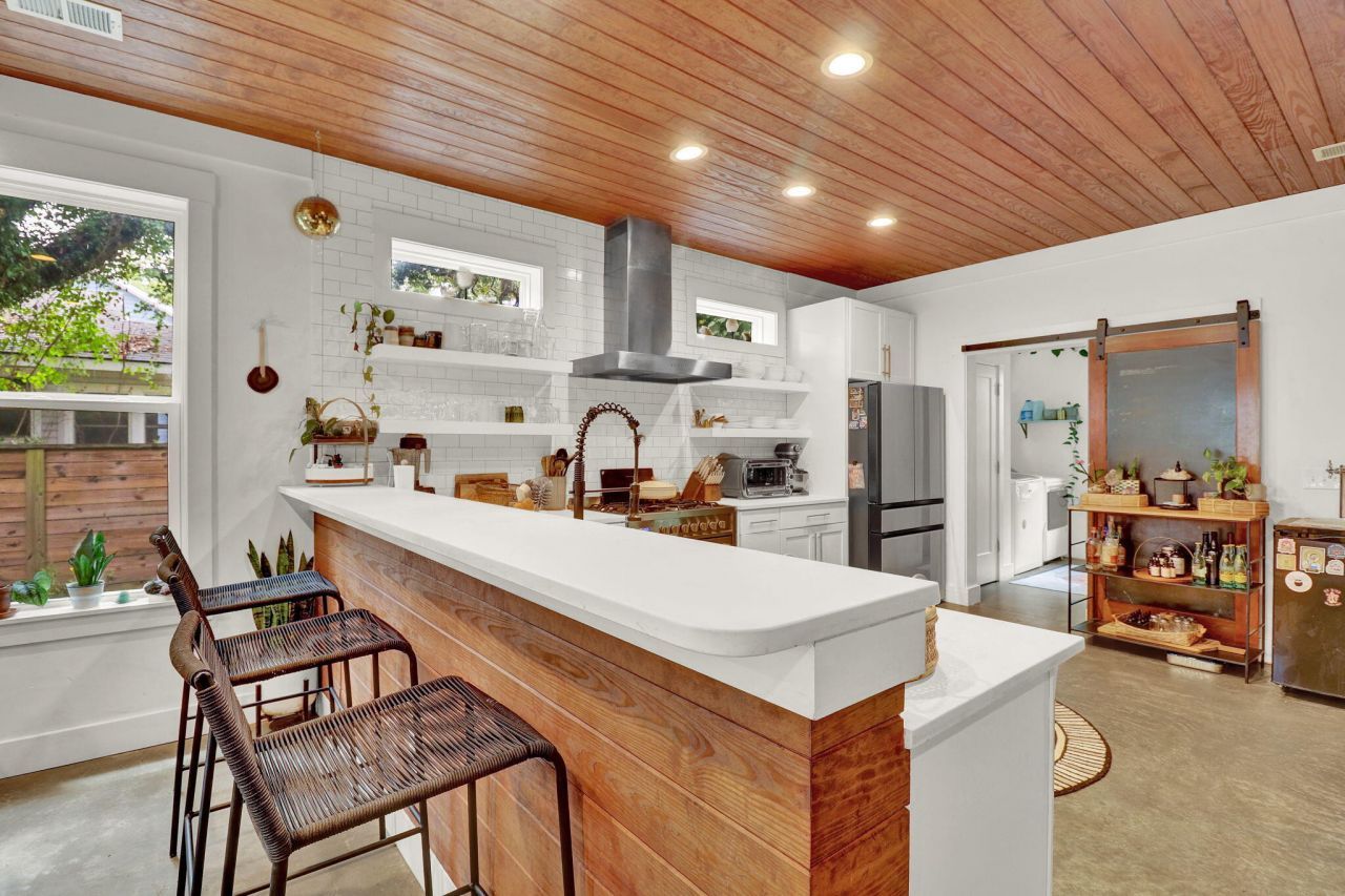 1078 Bexley Street Photo 22