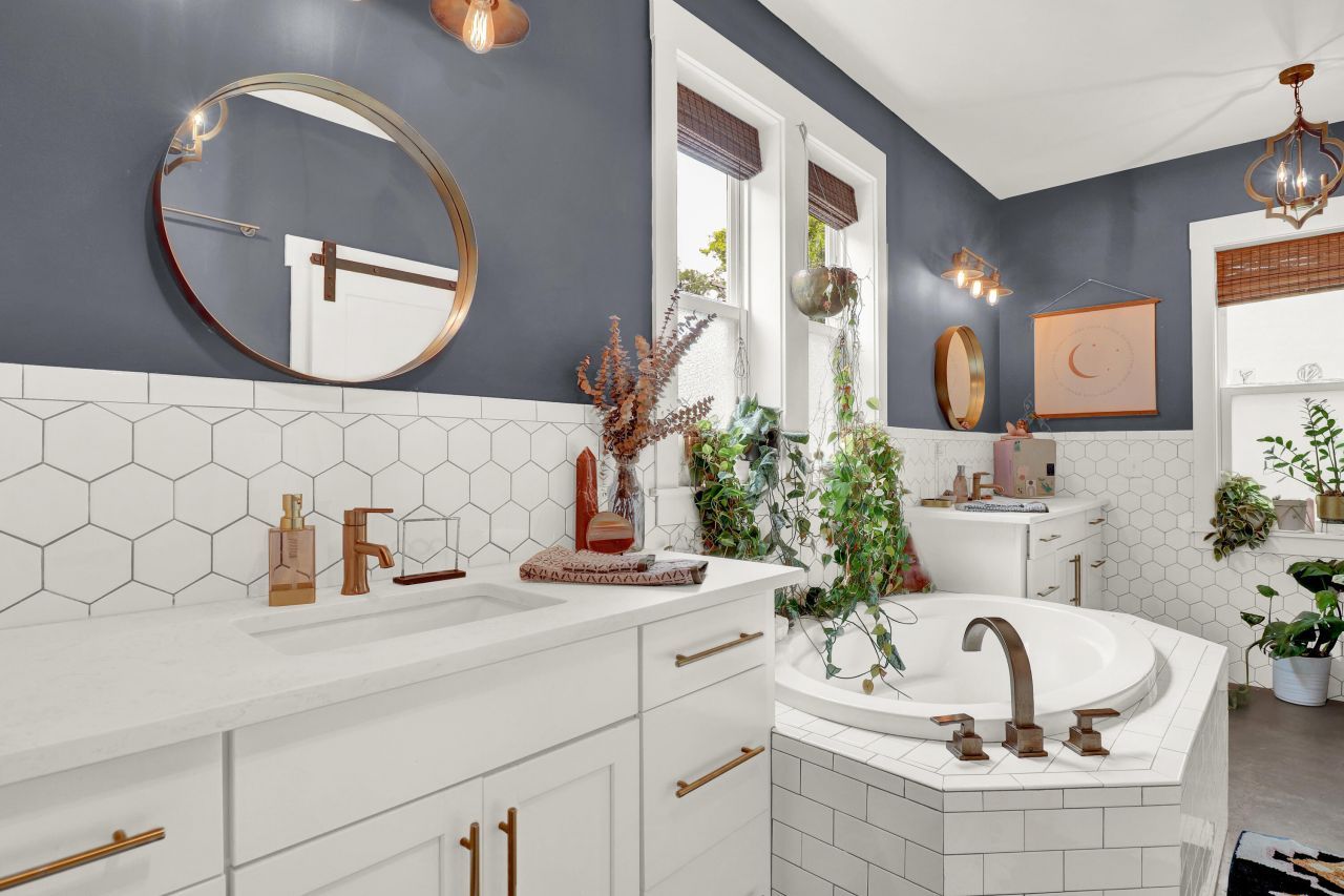 1078 Bexley Street Photo 43