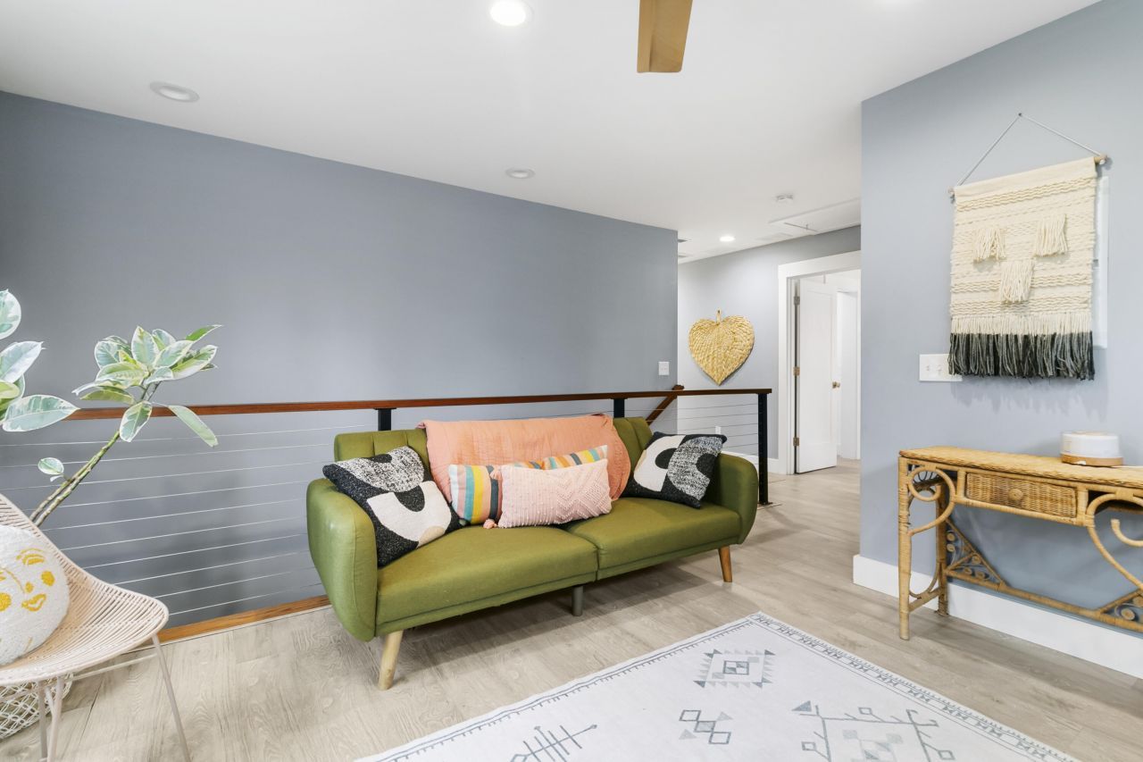 1078 Bexley Street Photo 50