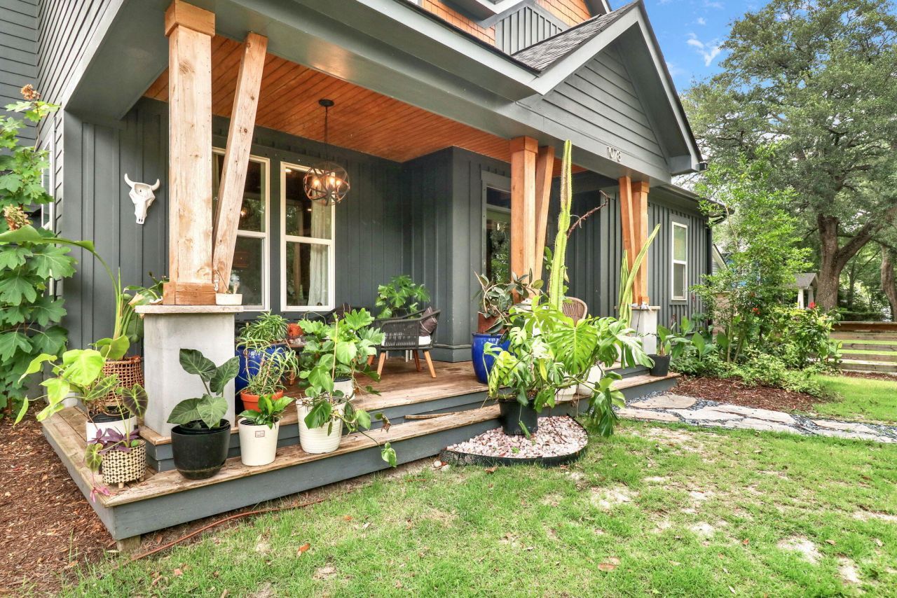 1078 Bexley Street Photo 6