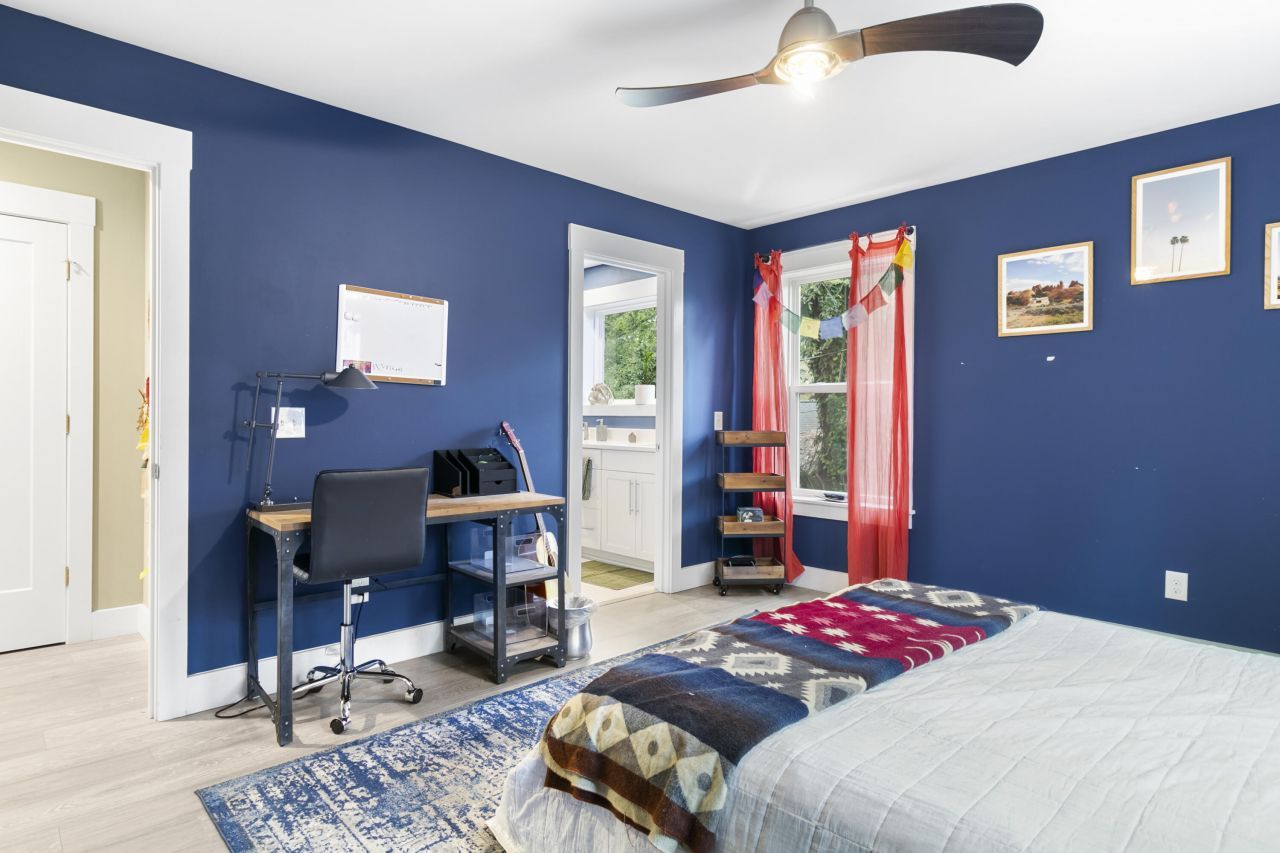 1078 Bexley Street Photo 68