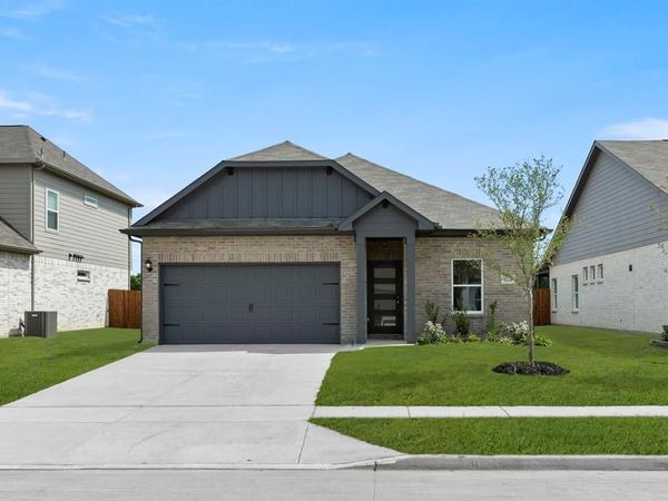 1221 Anderson Drive, Trenton, TX 75490