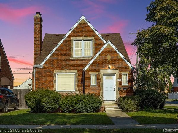 15704 Cleveland Avenue, Allen Park, MI 48101
