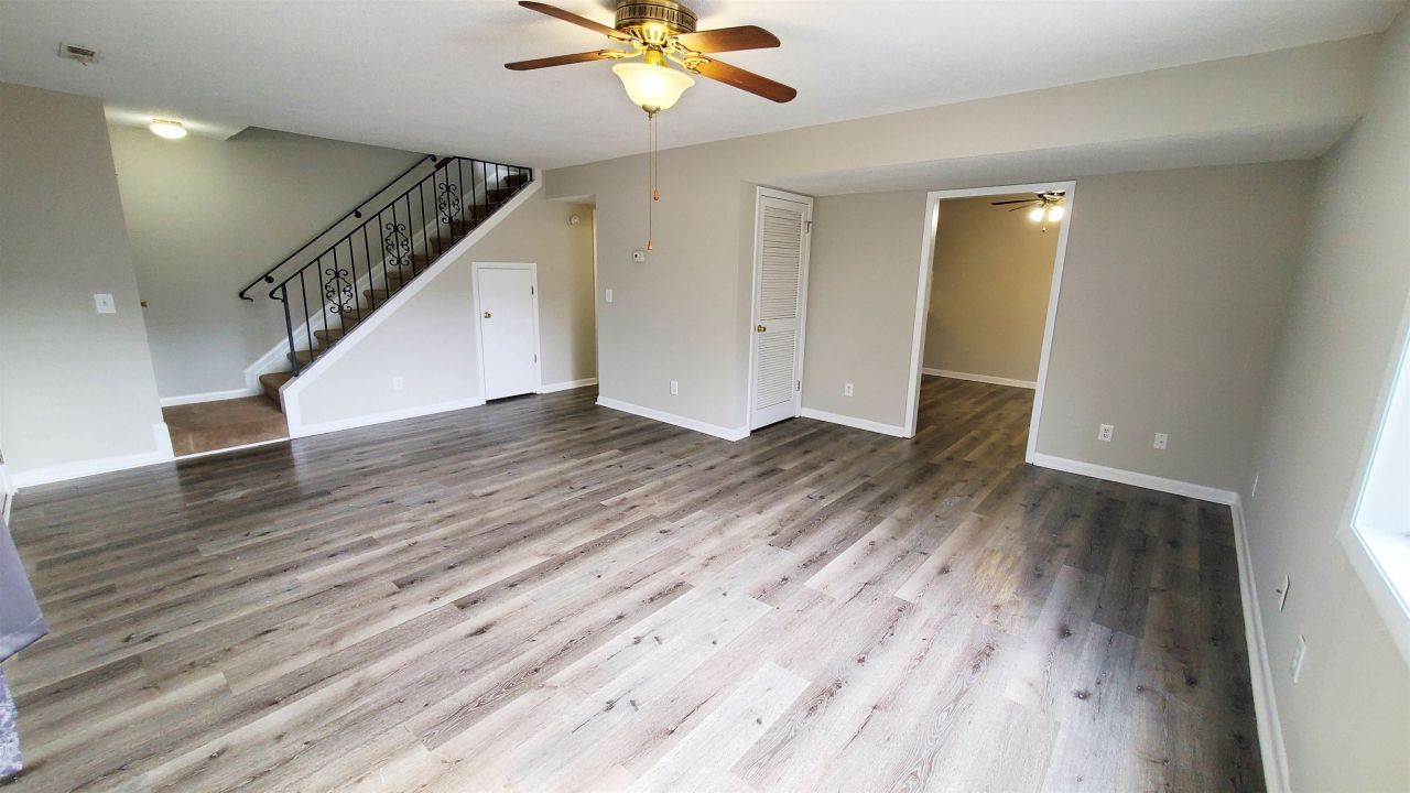 1471 Turkey Ridge Rd. Photo 4