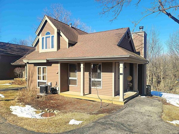 120 Walnut Hill Drive, GALENA, IL 61036