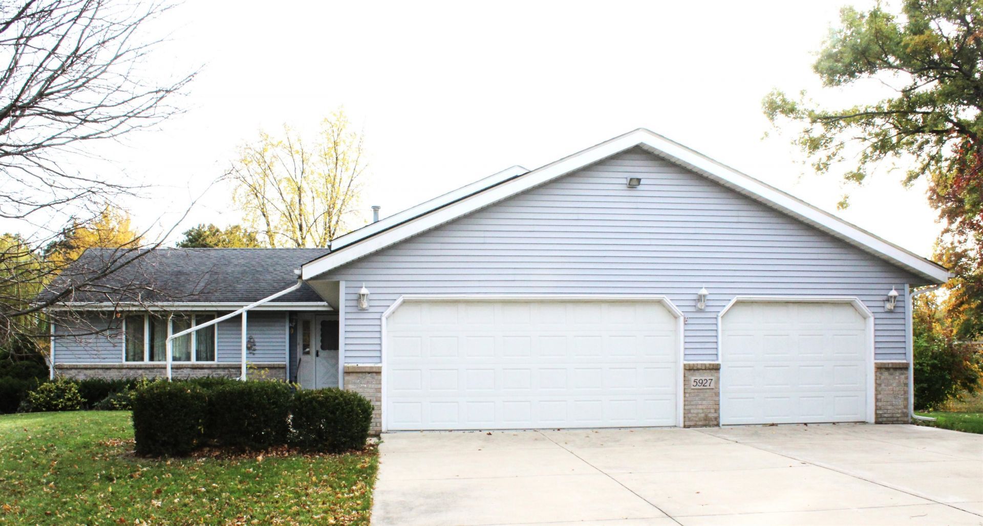 5927 Linden Road, Rockford, IL 61108 Main Photo