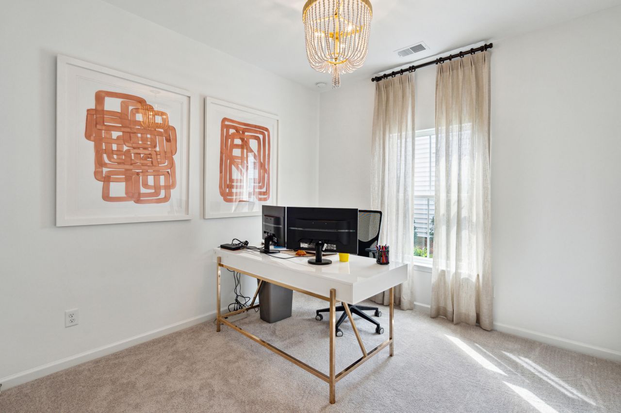 1027 Patagonia Street Photo 16