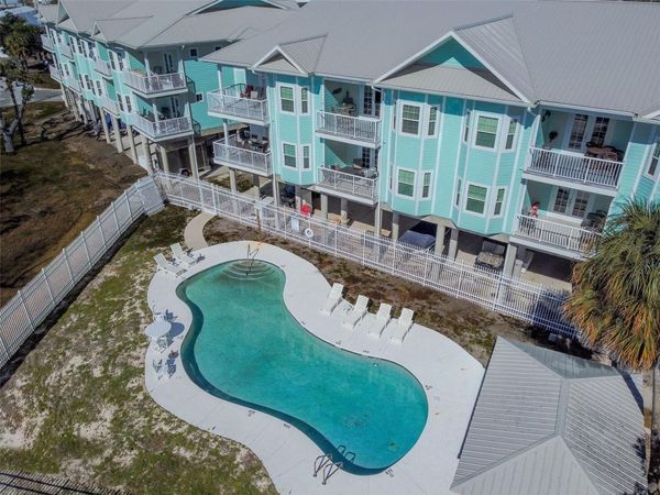502 MAIN STREET, Unit 207, HORSESHOE BEACH, FL 32648