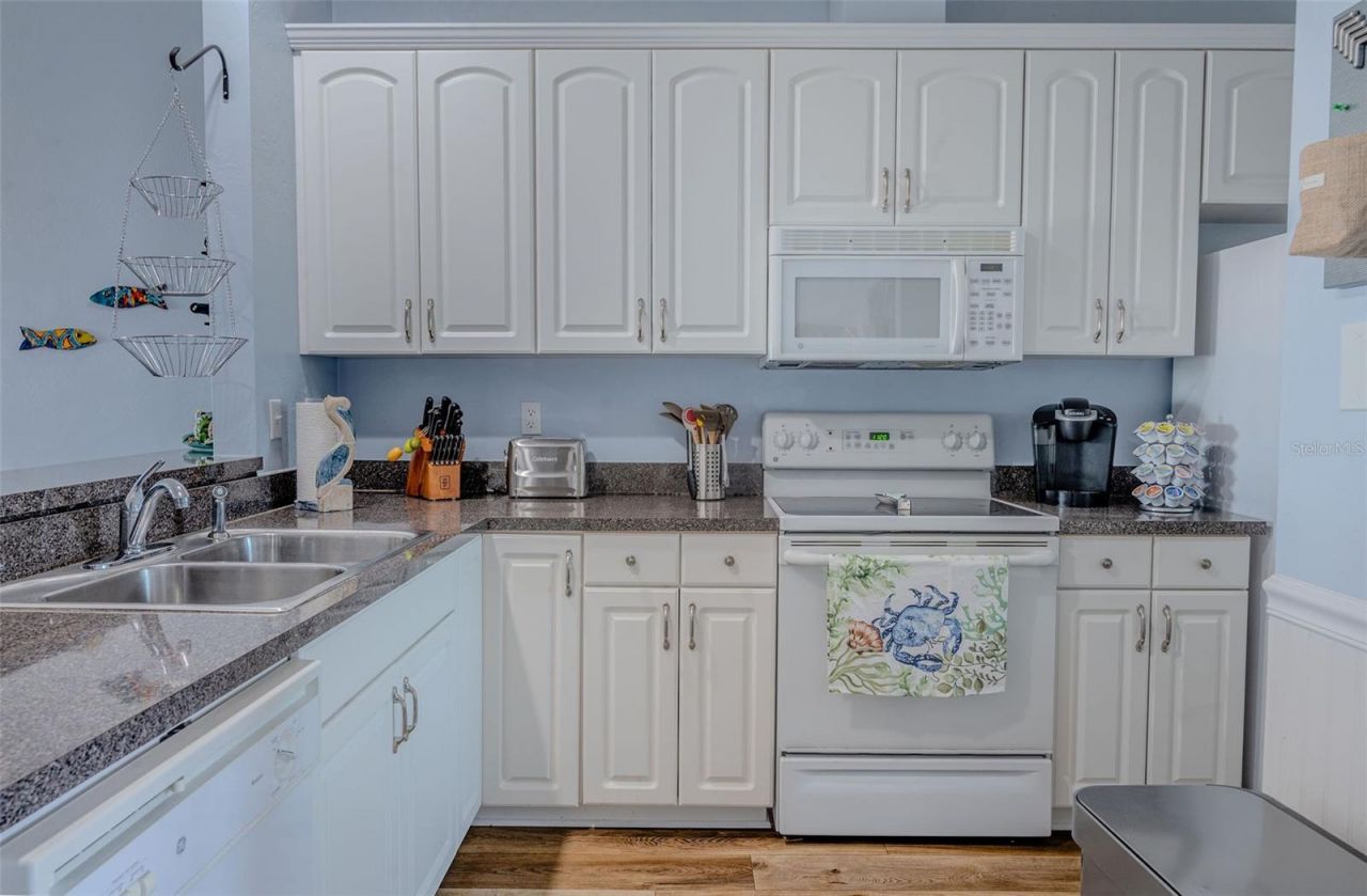 502 Main Street, Unit 207, Horseshoe Beach, FL 32648 Photo