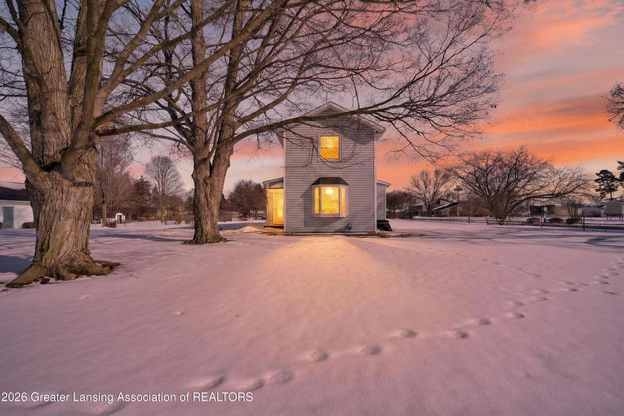 325 Charlotte Highway, Portland, MI 48875 Main Photo