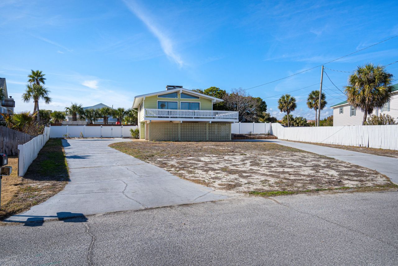 427 Caviar Drive, Fort Walton Beach, FL 32548 Main Photo