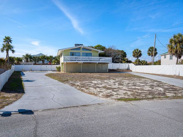 427 Caviar Drive, Fort Walton Beach, FL 32548