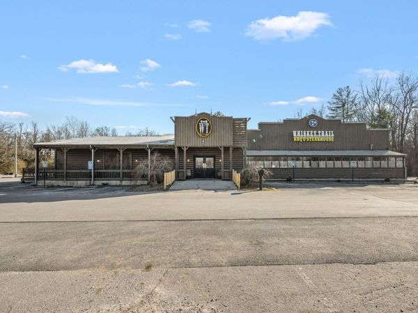 413 Wilson Ave, Tullahoma, TN 37388