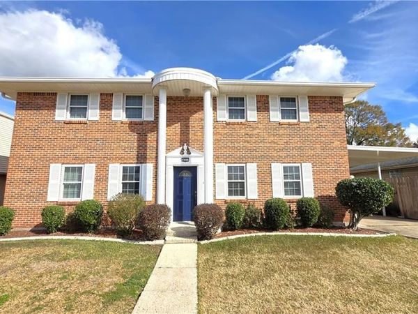 653 W MARLIN Court, Terrytown, LA 70056