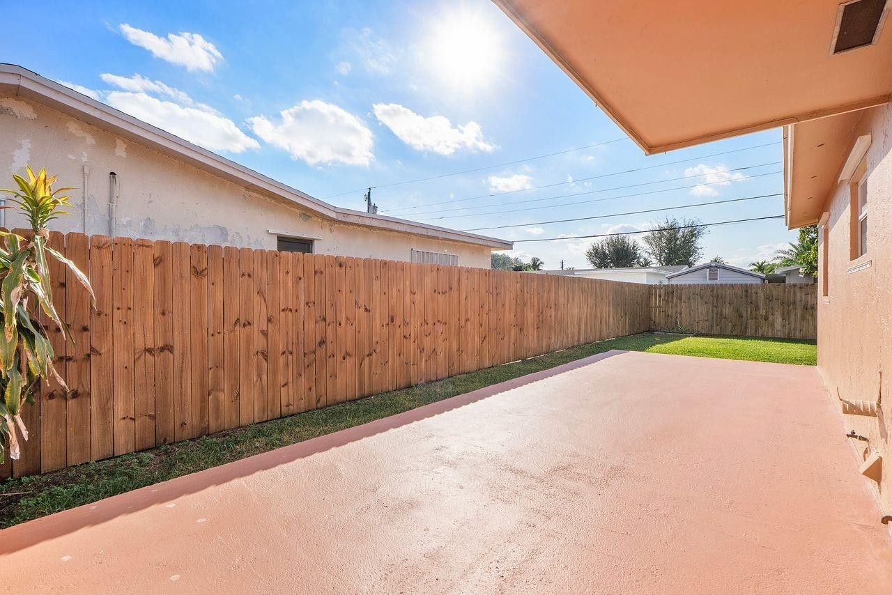 2410 Montego Drive, Miramar, FL 33023 Photo