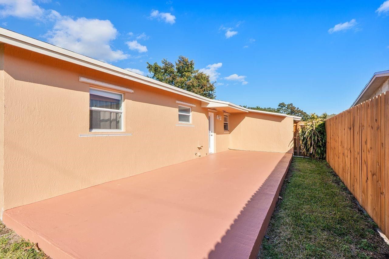 2410 Montego Drive, Miramar, FL 33023 Photo