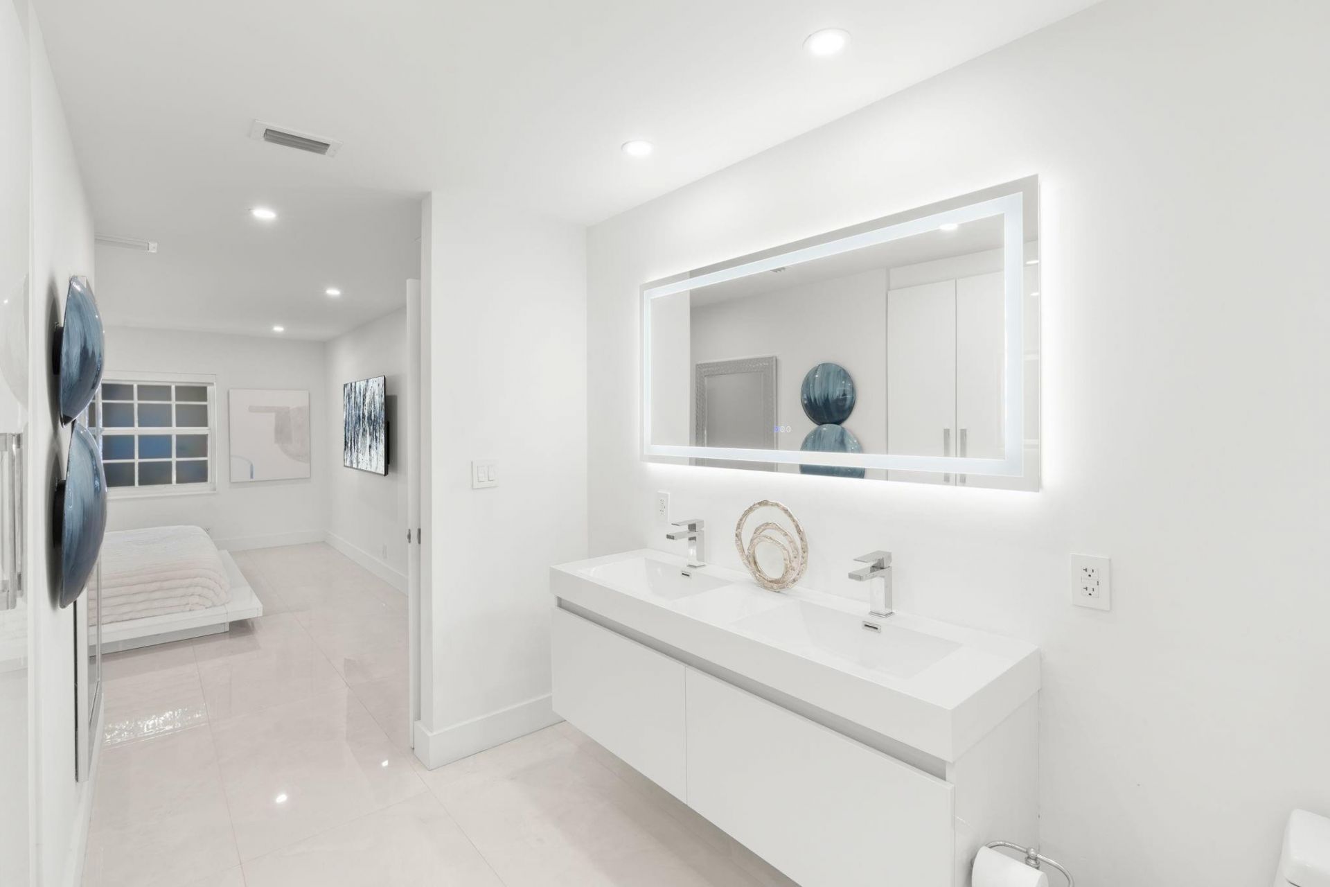 6395 Bay Club Drive, Unit 2, Fort Lauderdale, FL 33308 Photo