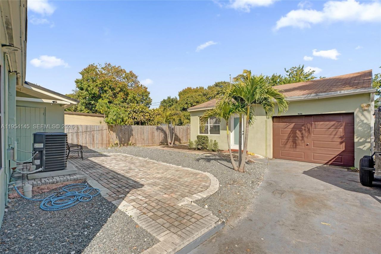 1520 NW 3rd Ave, Fort Lauderdale, FL 33311 Photo