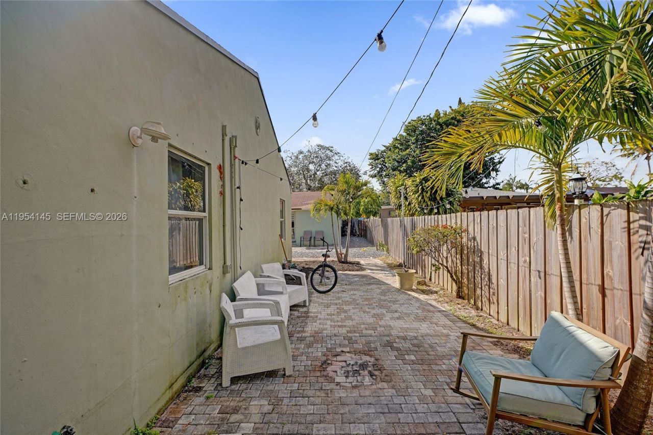 1520 NW 3rd Ave, Fort Lauderdale, FL 33311 Photo