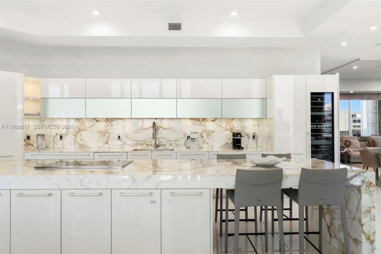 4100 Island Blvd , Unit PH-1, Aventura, FL 33160 Photo