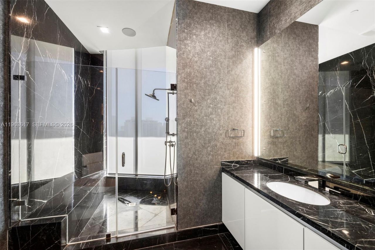 4100 Island Blvd , Unit PH-1, Aventura, FL 33160 Photo