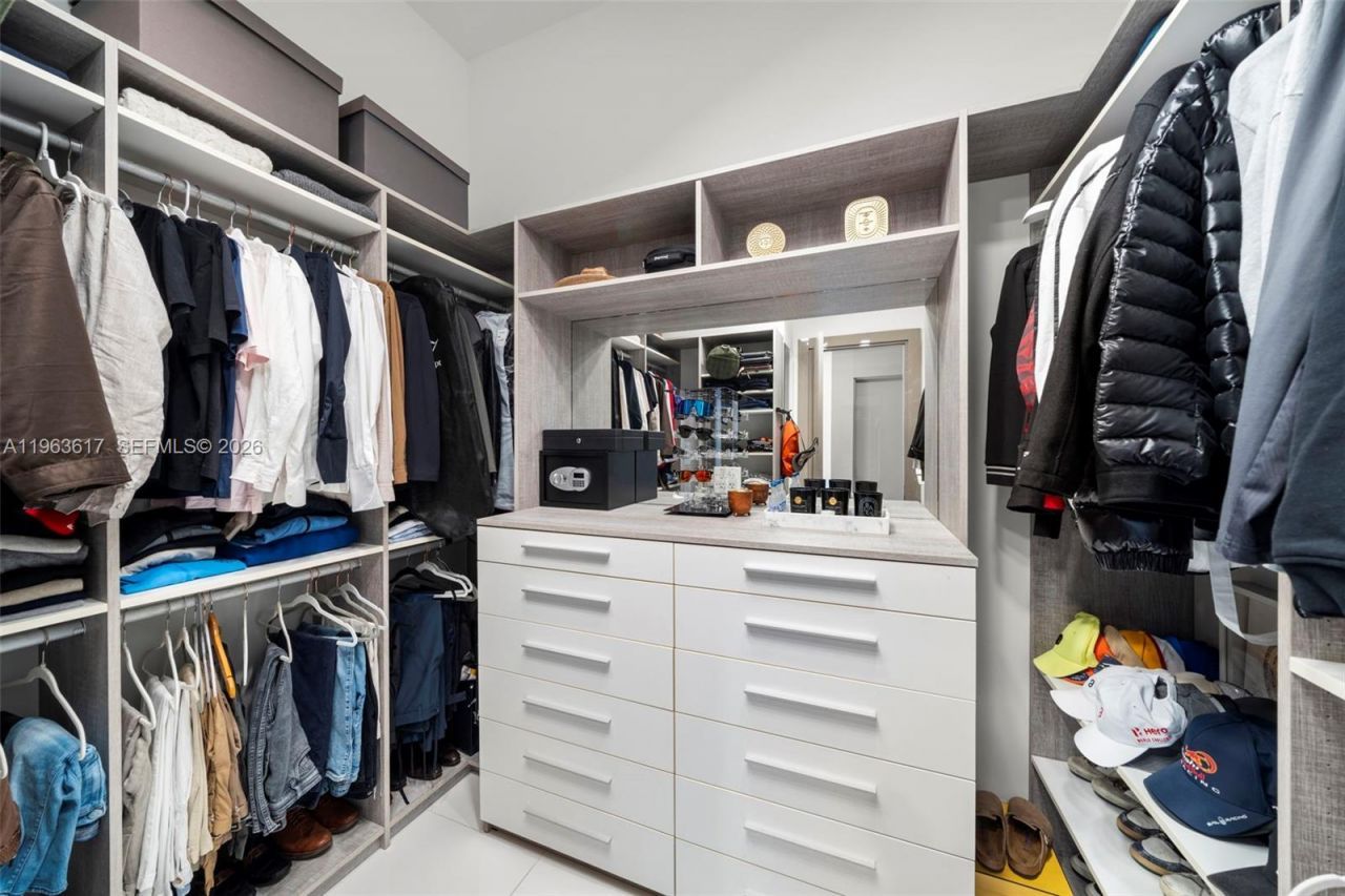 4100 Island Blvd , Unit PH-1, Aventura, FL 33160 Photo