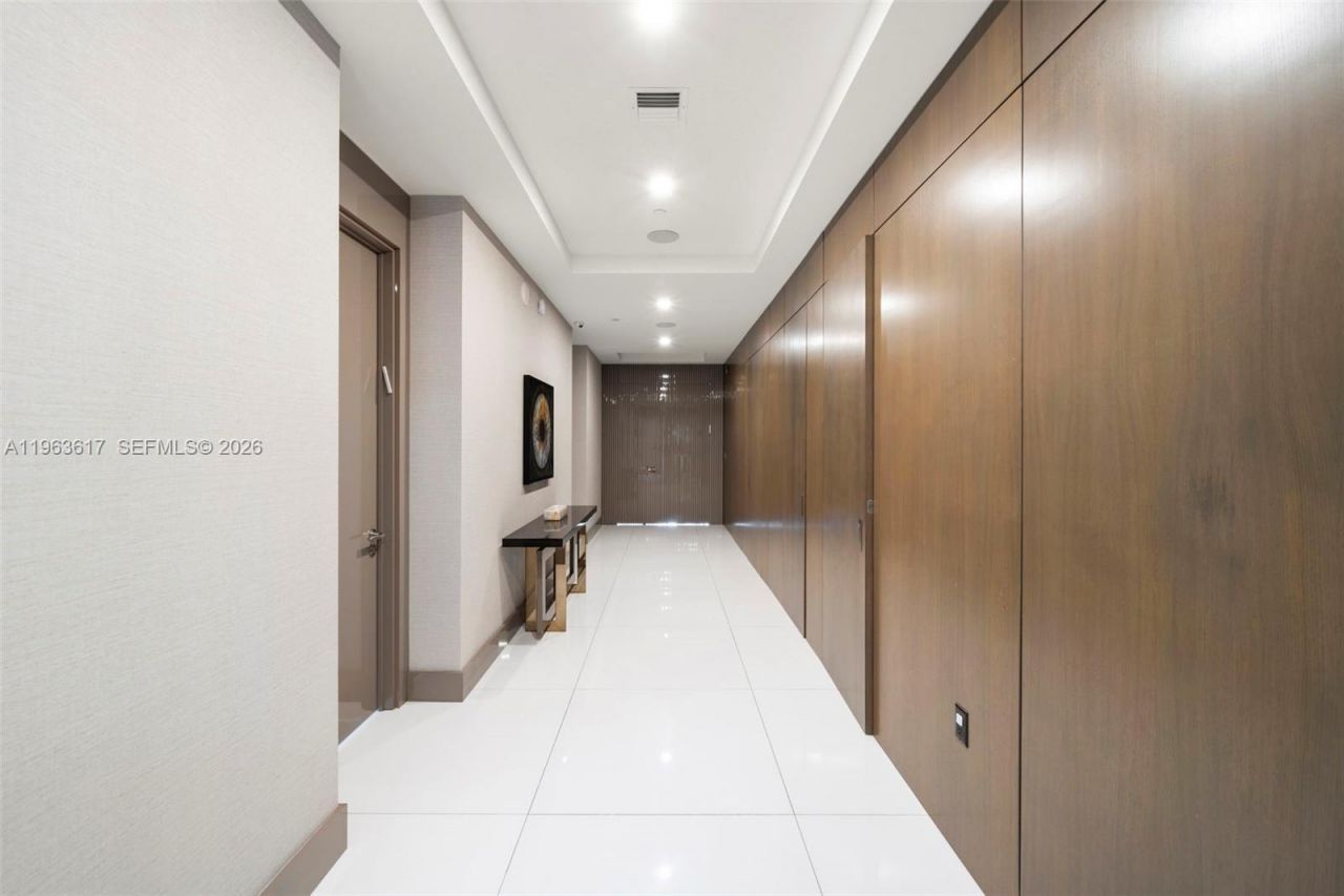 4100 Island Blvd , Unit PH-1, Aventura, FL 33160 Photo