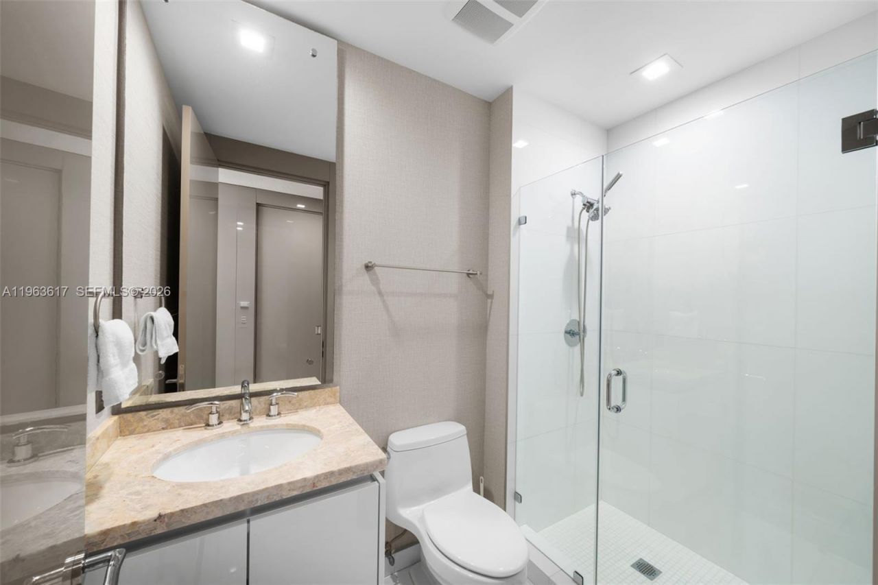 4100 Island Blvd , Unit PH-1, Aventura, FL 33160 Photo