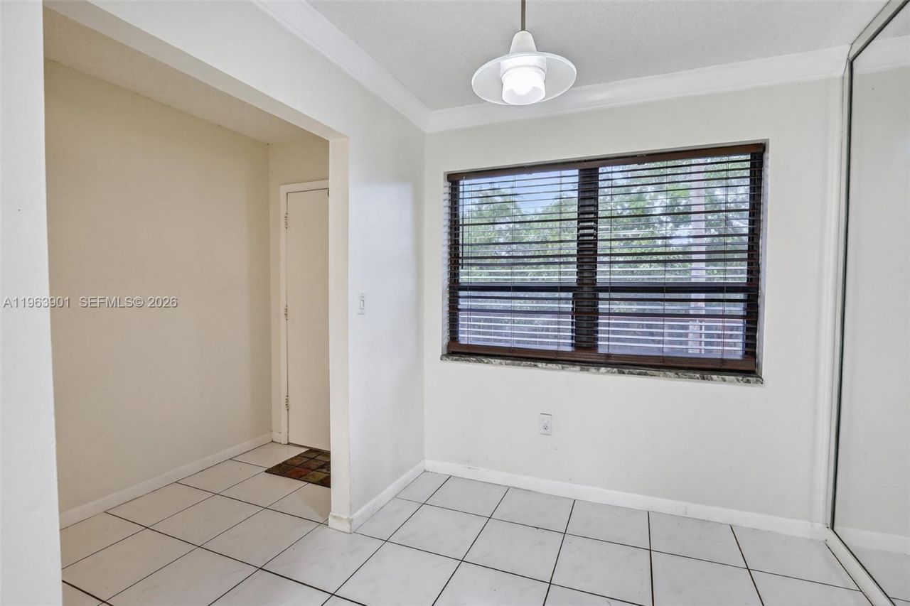 7401 NW 16th St, Unit 307, Plantation, FL 33313 Photo